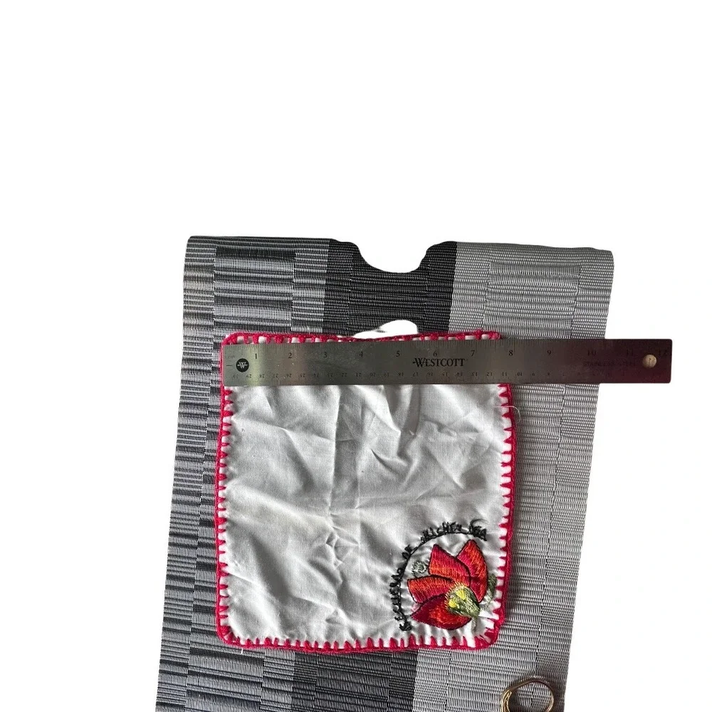 Unbranded Handkerchief Unisex OS White Red Floral Cotton Blend Crochet Trim‎